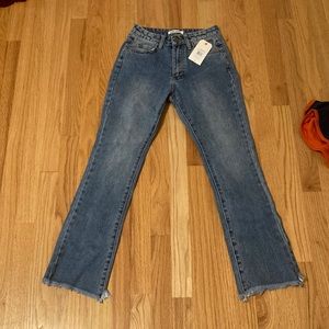 The cutest billa pong jeans